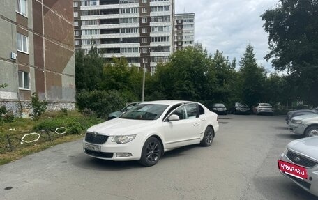 Skoda Superb III рестайлинг, 2013 год, 1 250 000 рублей, 3 фотография