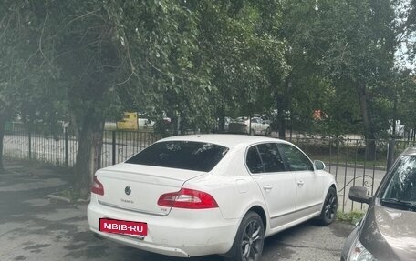 Skoda Superb III рестайлинг, 2013 год, 1 250 000 рублей, 7 фотография