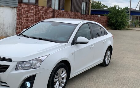 Chevrolet Cruze II, 2013 год, 880 000 рублей, 3 фотография