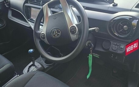 Toyota Aqua I, 2015 год, 1 080 000 рублей, 5 фотография