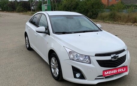 Chevrolet Cruze II, 2013 год, 880 000 рублей, 4 фотография