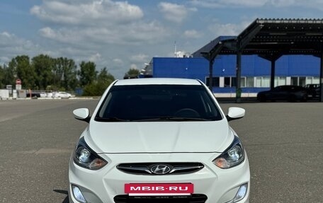 Hyundai Solaris II рестайлинг, 2012 год, 519 000 рублей, 3 фотография