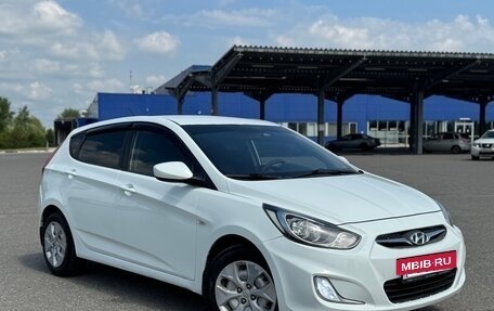 Hyundai Solaris II рестайлинг, 2012 год, 519 000 рублей, 2 фотография