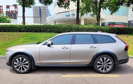 Volvo V90 II, 2022 год, 3 330 000 рублей, 3 фотография