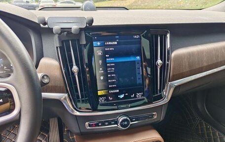 Volvo V90 II, 2022 год, 3 330 000 рублей, 12 фотография