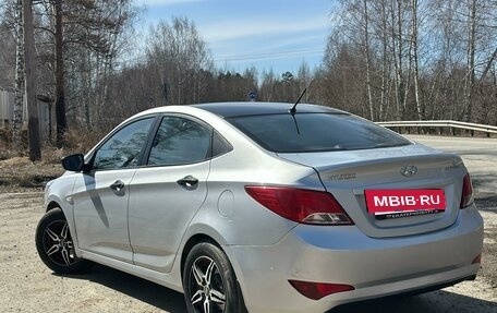 Hyundai Solaris II рестайлинг, 2015 год, 650 000 рублей, 5 фотография
