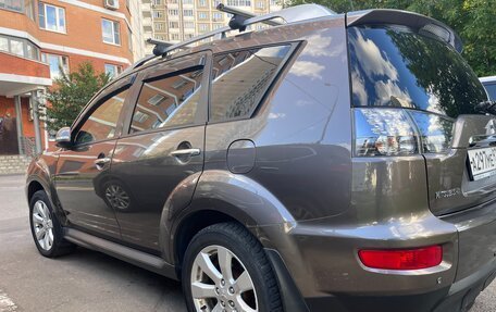 Mitsubishi Outlander III рестайлинг 3, 2010 год, 1 150 000 рублей, 5 фотография