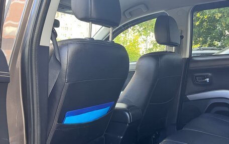 Mitsubishi Outlander III рестайлинг 3, 2010 год, 1 150 000 рублей, 9 фотография
