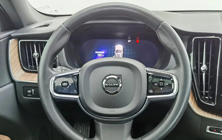 Volvo XC60 II, 2022 год, 2 480 000 рублей, 9 фотография