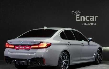 BMW 5 серия, 2022 год, 4 990 000 рублей, 2 фотография