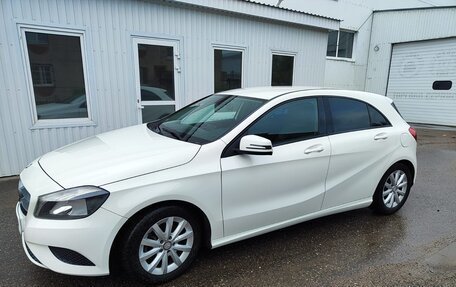 Mercedes-Benz A-Класс, 2015 год, 1 500 000 рублей, 1 фотография