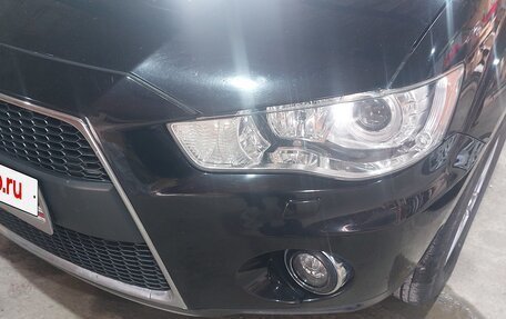 Mitsubishi Outlander III рестайлинг 3, 2011 год, 1 205 000 рублей, 9 фотография