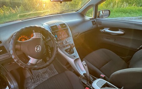 Toyota Auris II, 2007 год, 650 000 рублей, 18 фотография