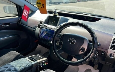 Toyota Prius, 2005 год, 909 000 рублей, 11 фотография
