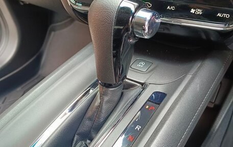 Honda Vezel, 2020 год, 2 100 000 рублей, 5 фотография