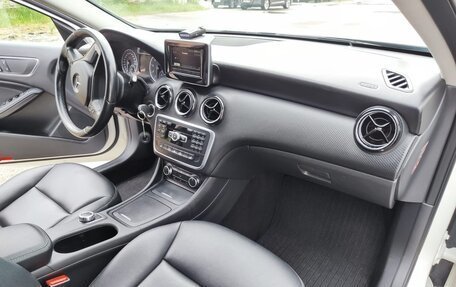 Mercedes-Benz A-Класс, 2015 год, 1 500 000 рублей, 4 фотография