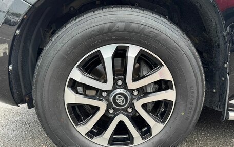 Toyota Land Cruiser 200, 2012 год, 3 399 000 рублей, 26 фотография