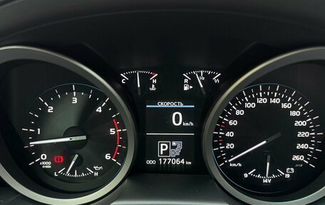 Toyota Land Cruiser 200, 2012 год, 3 399 000 рублей, 23 фотография