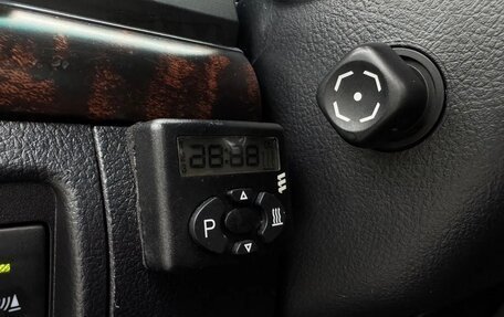 Toyota Land Cruiser 200, 2012 год, 3 399 000 рублей, 30 фотография