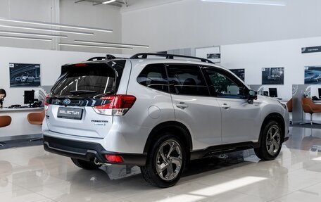Subaru Forester, 2024 год, 4 990 000 рублей, 11 фотография