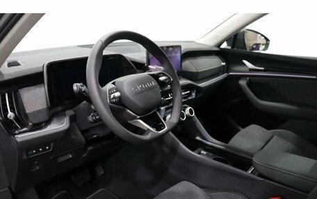 Skoda Kodiaq, 2025 год, 4 800 000 рублей, 10 фотография