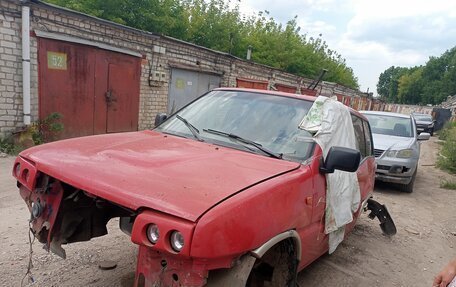 Nissan Terrano II рестайлинг, 1995 год, 100 000 рублей, 2 фотография