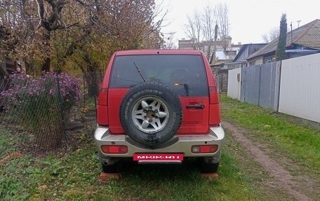 Nissan Terrano II рестайлинг, 1995 год, 100 000 рублей, 3 фотография
