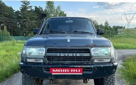 Toyota Land Cruiser 80 рестайлинг, 1994 год, 930 000 рублей, 12 фотография