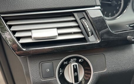 Mercedes-Benz E-Класс, 2011 год, 1 750 000 рублей, 12 фотография