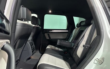 Volkswagen Touareg III, 2017 год, 3 550 000 рублей, 34 фотография