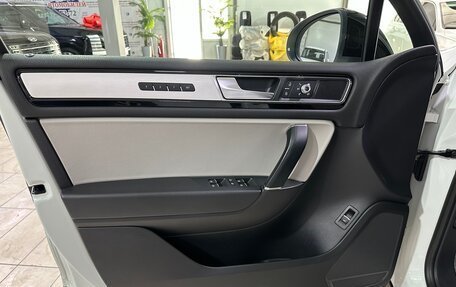 Volkswagen Touareg III, 2017 год, 3 550 000 рублей, 36 фотография