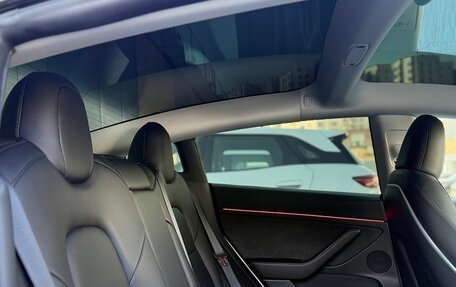 Tesla Model 3 I, 2023 год, 1 892 696 рублей, 13 фотография