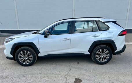 Toyota RAV4, 2024 год, 3 600 000 рублей, 5 фотография