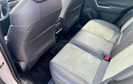 Toyota RAV4, 2024 год, 3 600 000 рублей, 19 фотография