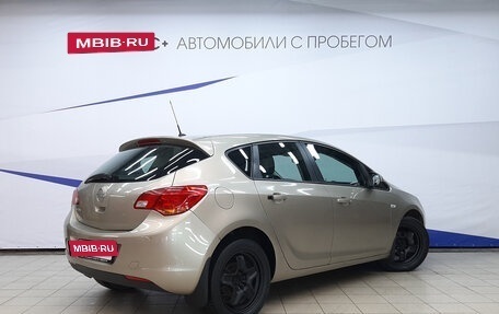 Opel Astra J, 2012 год, 720 000 рублей, 3 фотография