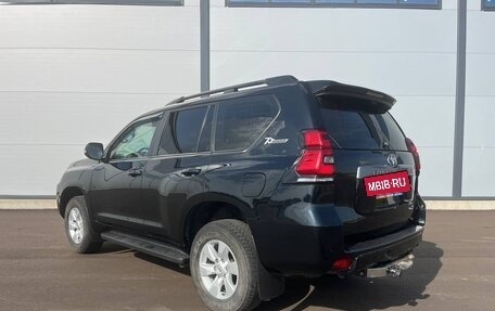 Toyota Land Cruiser Prado 150 рестайлинг 2, 2022 год, 5 603 000 рублей, 4 фотография