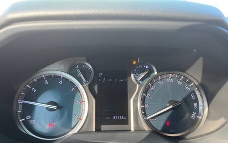 Toyota Land Cruiser Prado 150 рестайлинг 2, 2022 год, 5 603 000 рублей, 8 фотография
