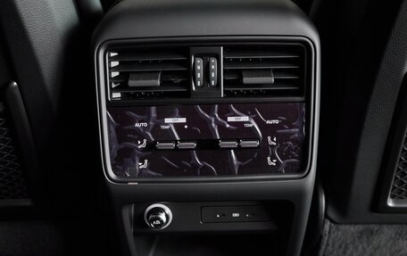 Porsche Cayenne III, 2025 год, 23 100 000 рублей, 25 фотография