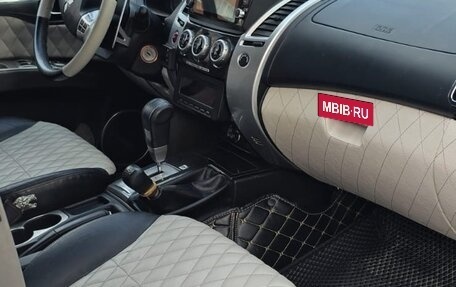Mitsubishi Pajero Sport II рестайлинг, 2015 год, 3 200 000 рублей, 2 фотография
