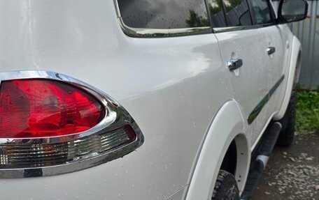 Mitsubishi Pajero Sport II рестайлинг, 2015 год, 3 200 000 рублей, 16 фотография