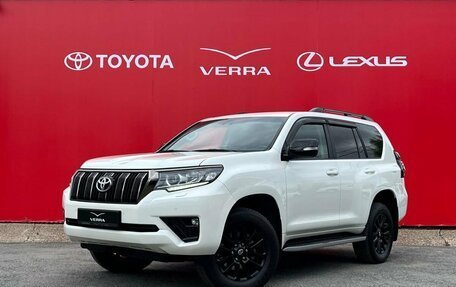Toyota Land Cruiser Prado 150 рестайлинг 2, 2021 год, 6 390 000 рублей, 1 фотография