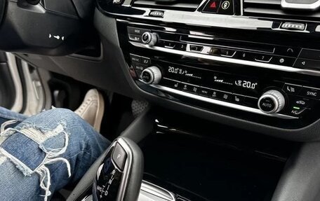 BMW 5 серия, 2019 год, 3 650 000 рублей, 4 фотография