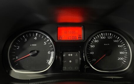 Renault Duster I рестайлинг, 2014 год, 960 000 рублей, 17 фотография