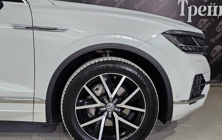 Volkswagen Touareg III, 2020 год, 4 400 000 рублей, 10 фотография