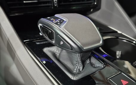 Volkswagen Touareg III, 2020 год, 4 400 000 рублей, 33 фотография