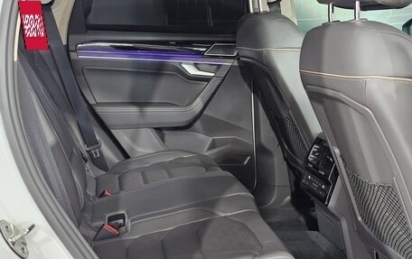 Volkswagen Touareg III, 2020 год, 4 400 000 рублей, 24 фотография