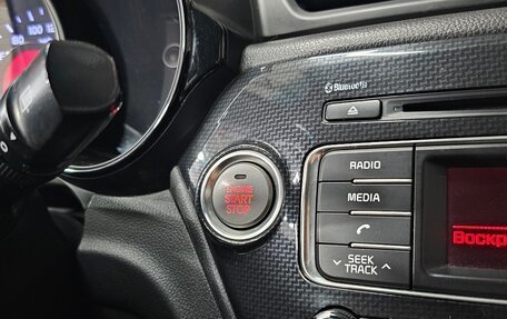 KIA Rio III рестайлинг, 2015 год, 895 000 рублей, 31 фотография