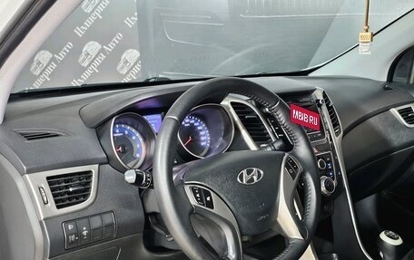 Hyundai i30 II рестайлинг, 2012 год, 805 000 рублей, 17 фотография