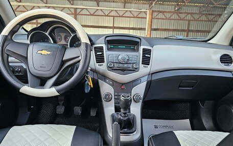 Chevrolet Cruze II, 2011 год, 815 000 рублей, 21 фотография