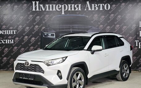 Toyota RAV4, 2019 год, 2 990 000 рублей, 3 фотография